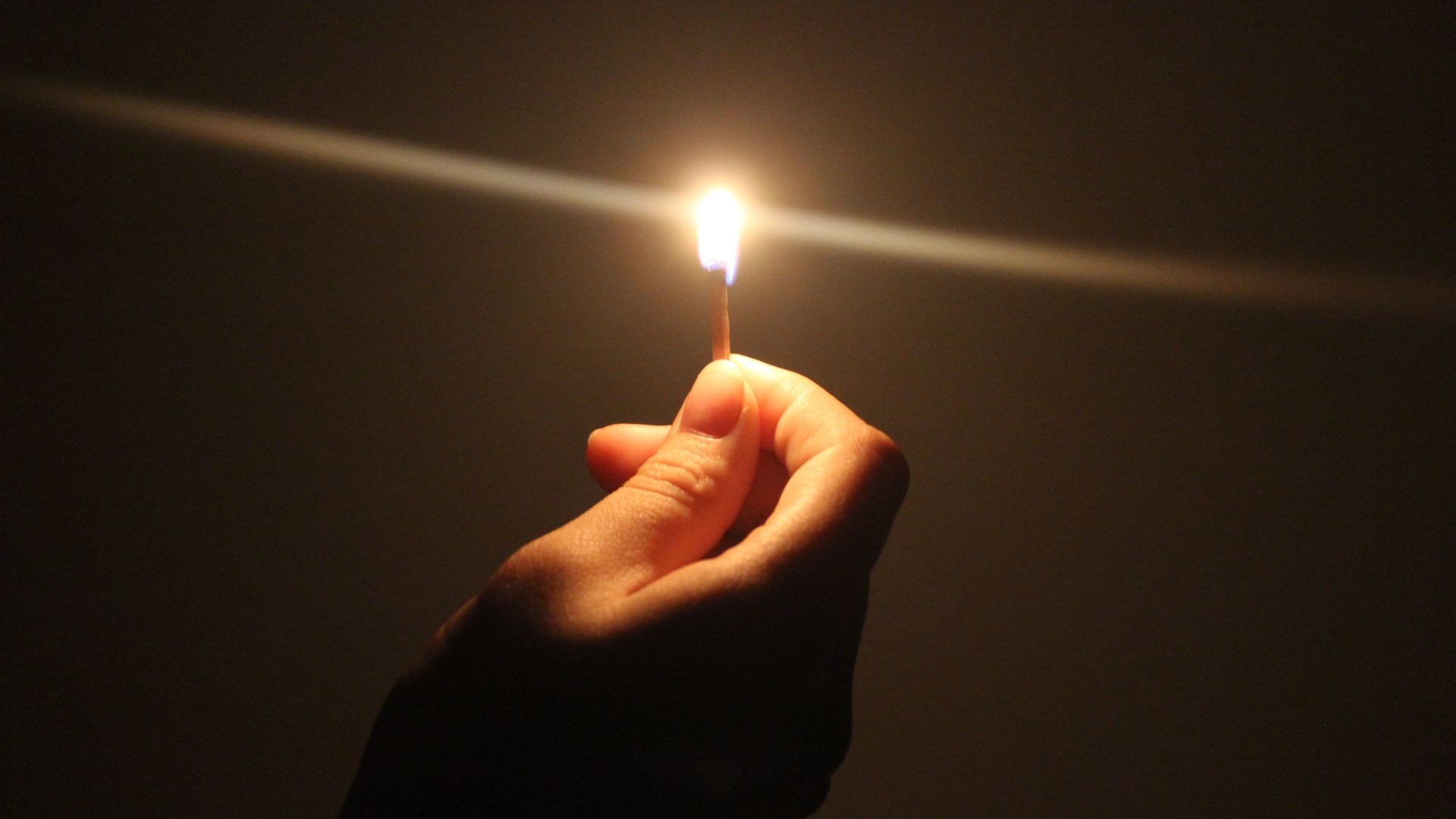 Não Apague a Sua Luz por Medo de Brilhar